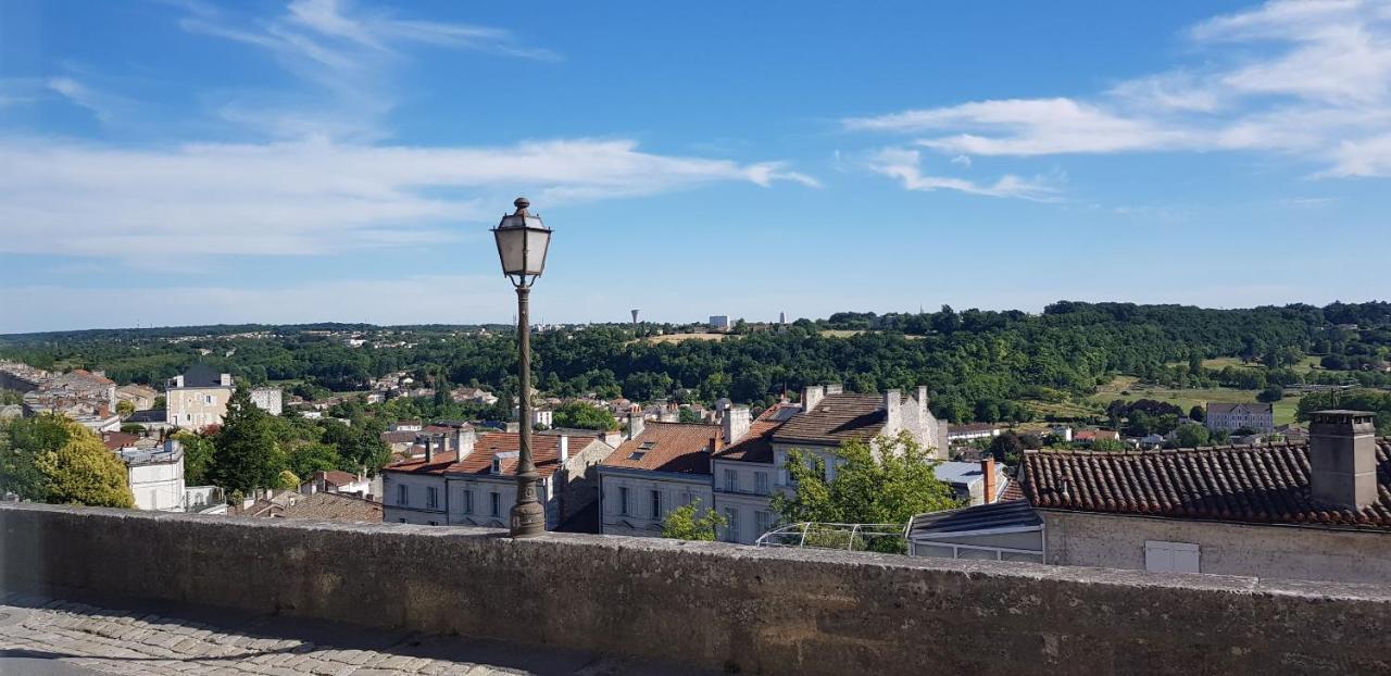 Le Rempart Du Midi Aparthotel Angoulême Exteriör bild